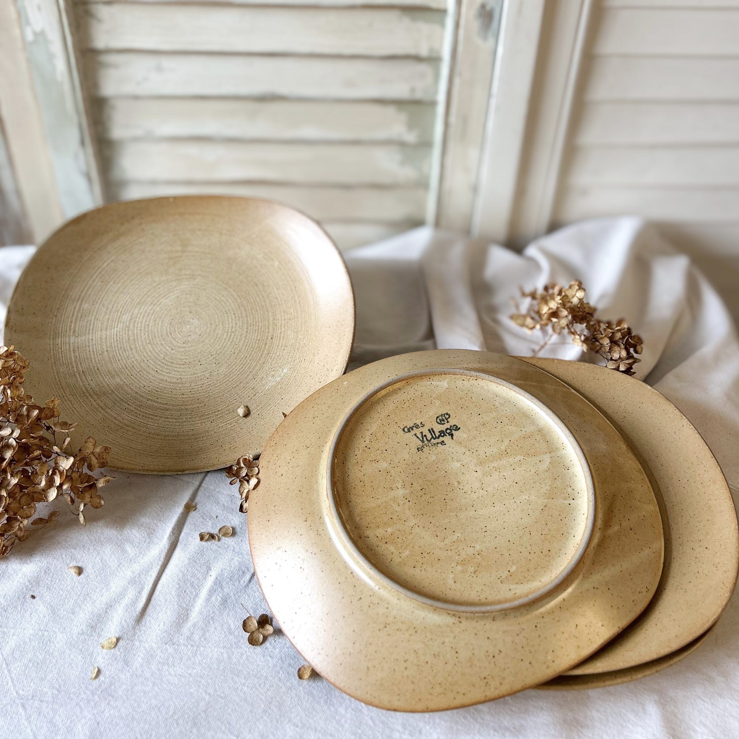 ASSIETTE EN GRÈS RECTANGULAIRE ARRONDIE | MARGAUX